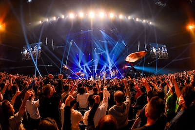 「TSUYOSHI NAGABUCHI 7 NIGHTS SPECIAL in ARENA」の様子。（撮影：河上良）