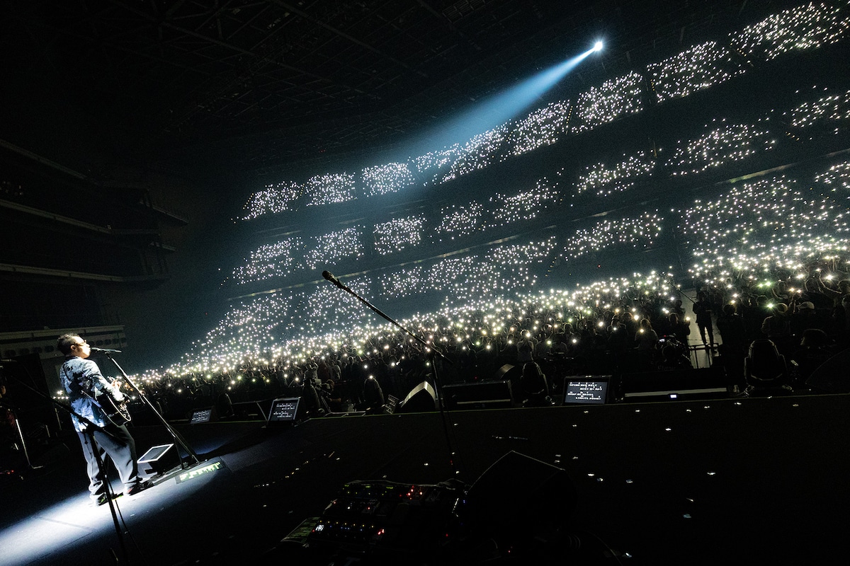 会場に広がった星空のような景色。（撮影：Hayato Ichihara）