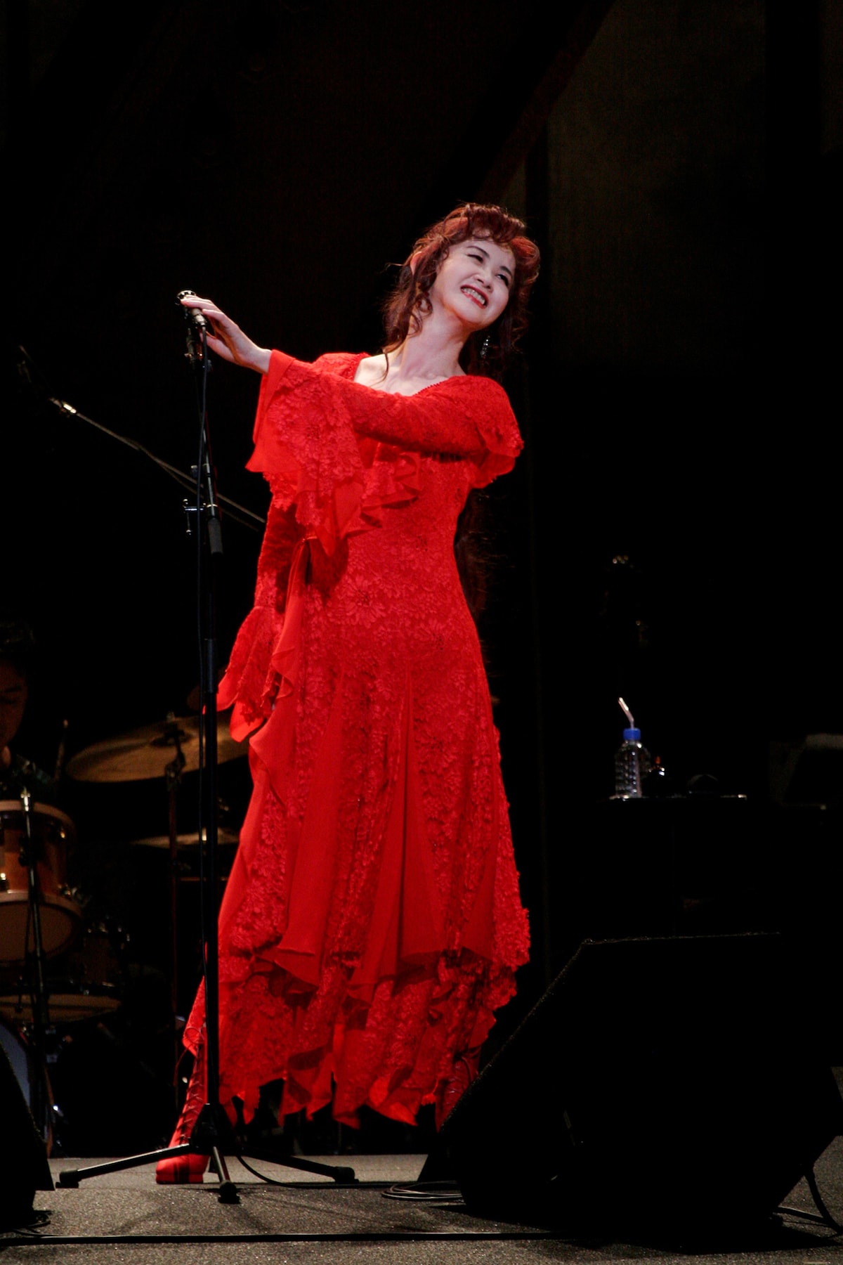 「歌旅 中島みゆきコンサートツアー2007」より。