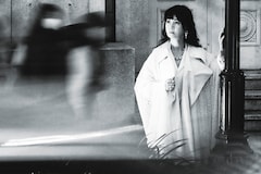 中島みゆき「世界が違って見える日」インタビュー|3年ぶりのアルバム&「夜会」を大いに語る