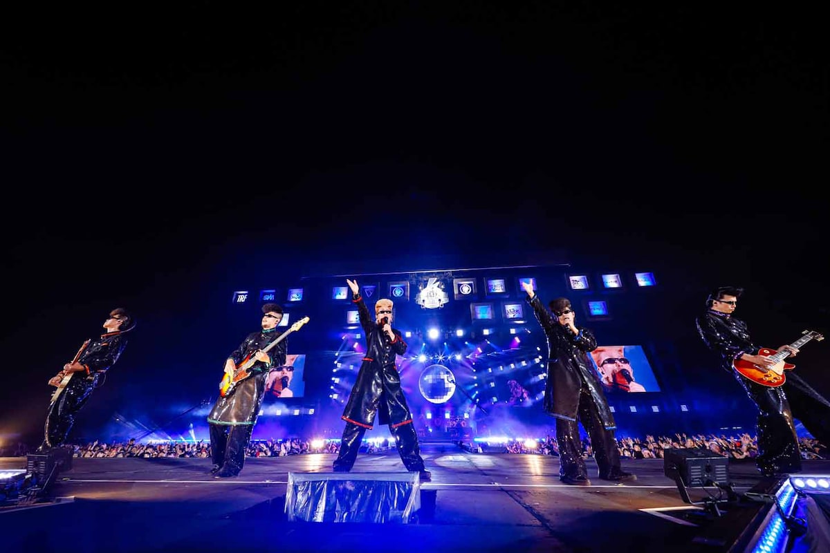 「シミズオクト Presents 氣志團万博2018 ～房総爆音爆勝宣言～」でパフォーマンスする氣志團（撮影：上山陽介）