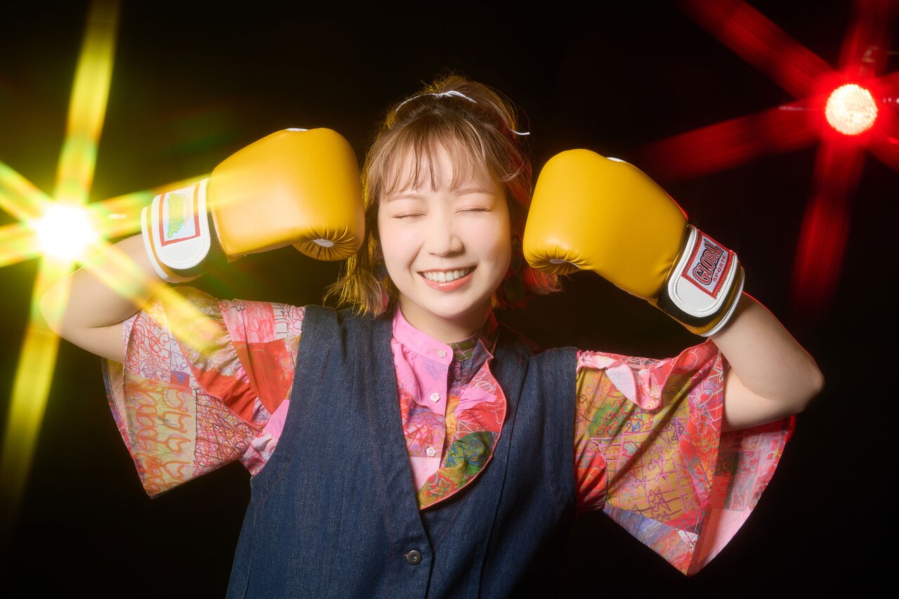 夏川椎菜が痛快にパンチ！フック、アッパー織り交ぜた攻撃的ロック