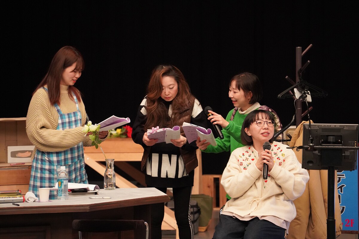 「ニューマドンナ」稽古の様子。（撮影：熊井玲）