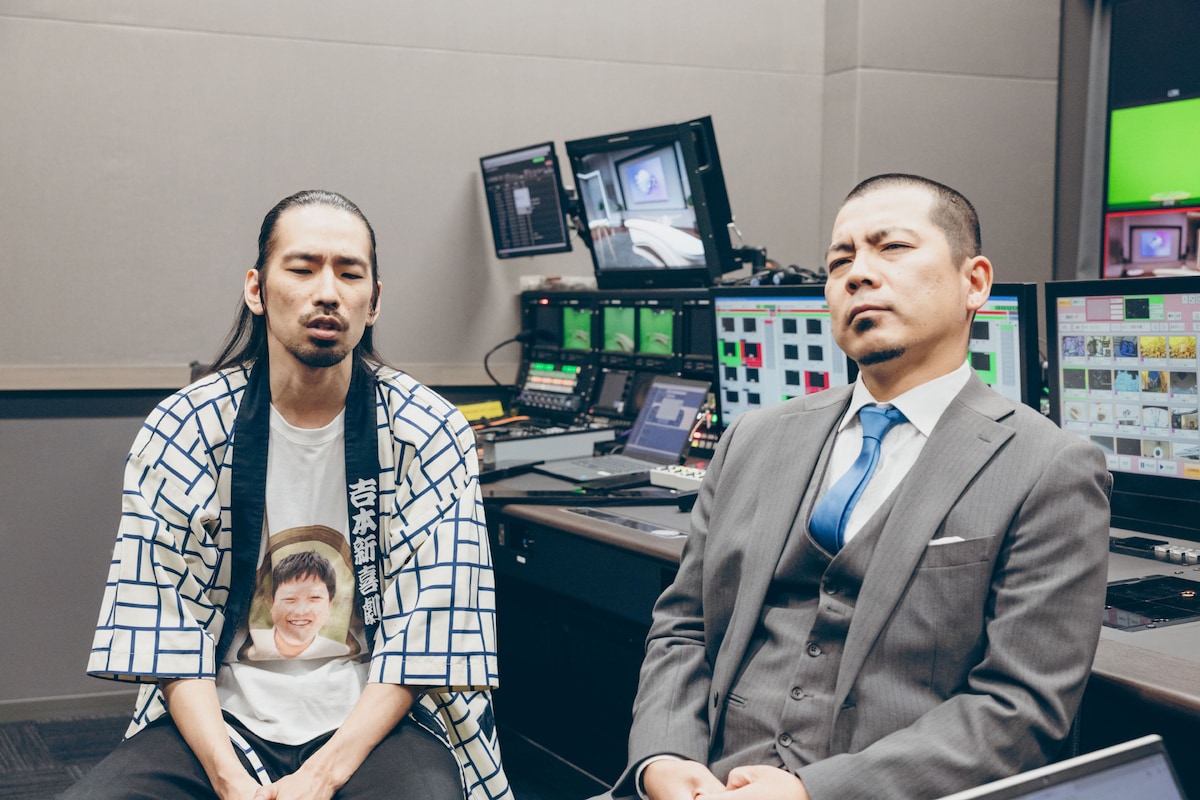 真剣な表情で現場に現れた（左から）真空ジェシカ川北、天竺鼠・川原