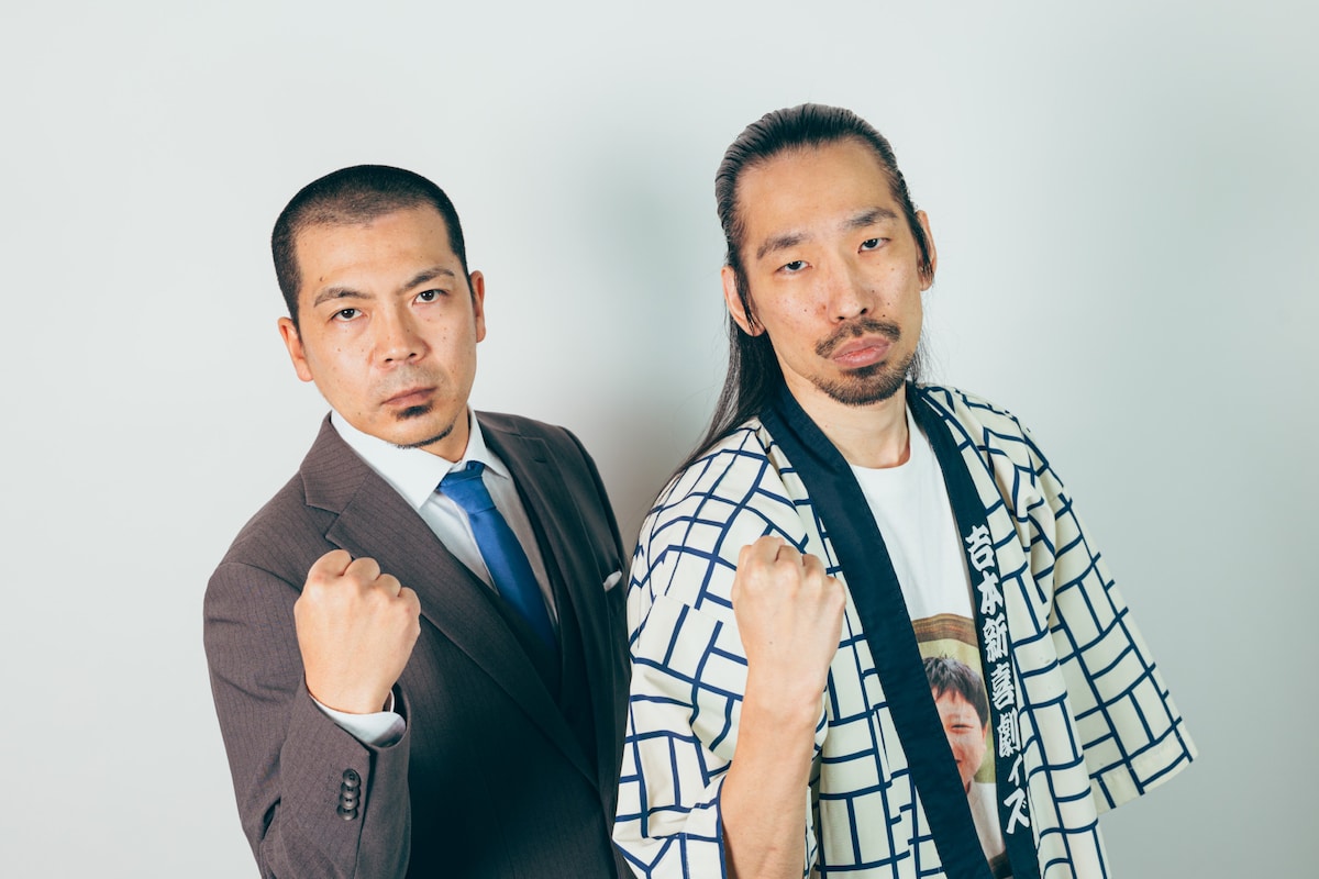 気合い十分の（左から）天竺鼠・川原、真空ジェシカ川北