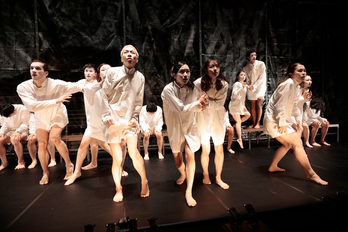 Noism「春の祭典」より。（撮影：篠山紀信）