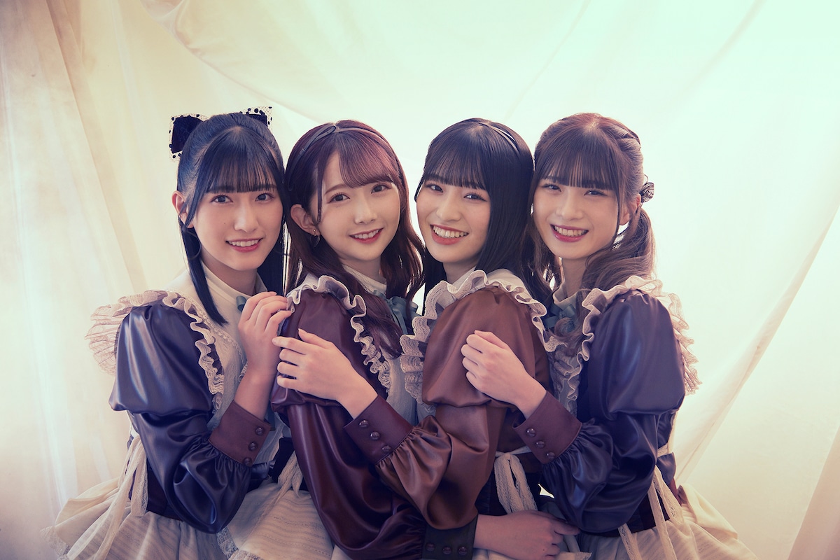 左から蟹沢萌子、谷崎早耶、冨田菜々風、菅波美玲。