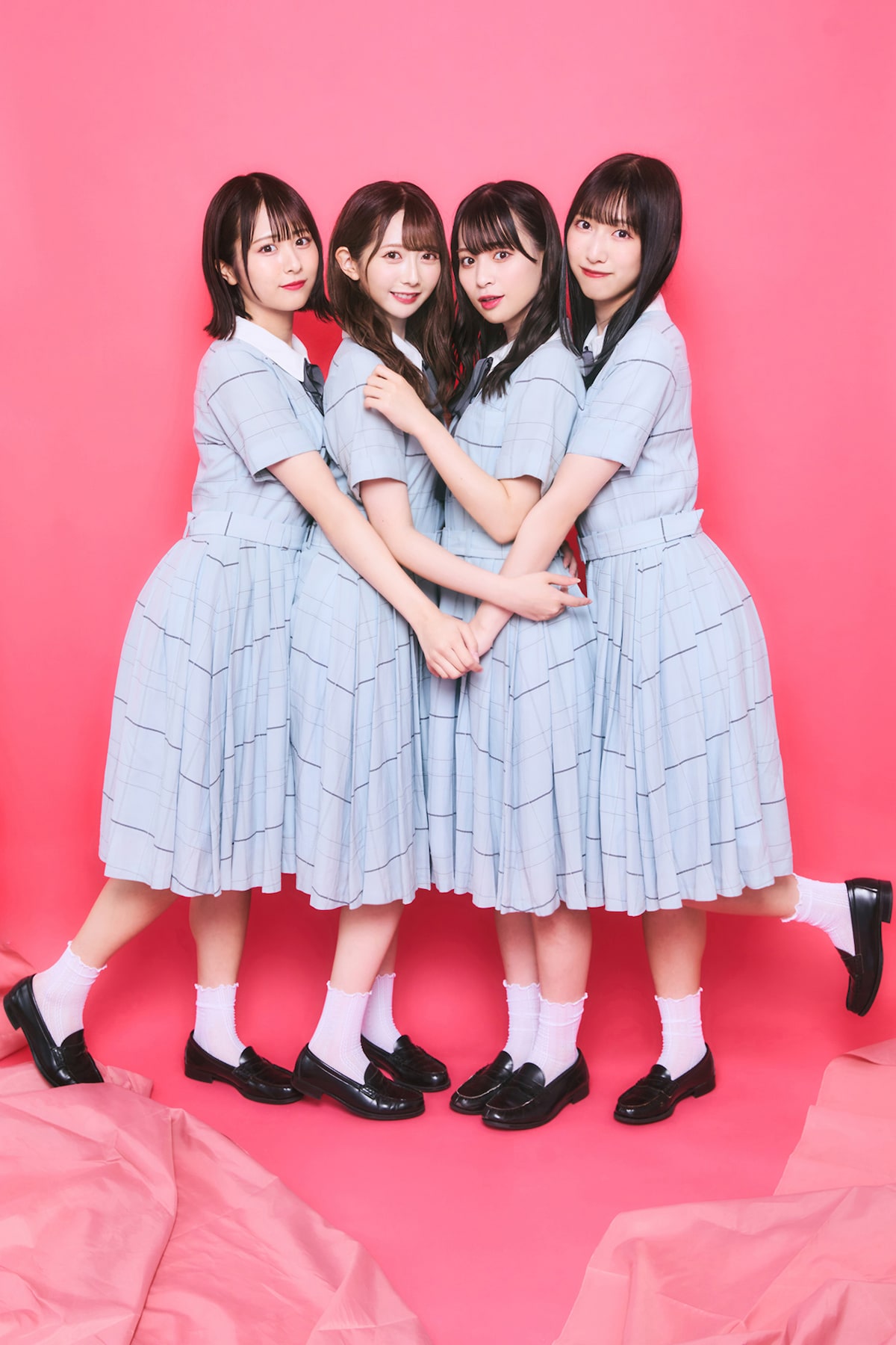 左から尾木波菜、谷崎早耶、冨田菜々風、蟹沢萌子。