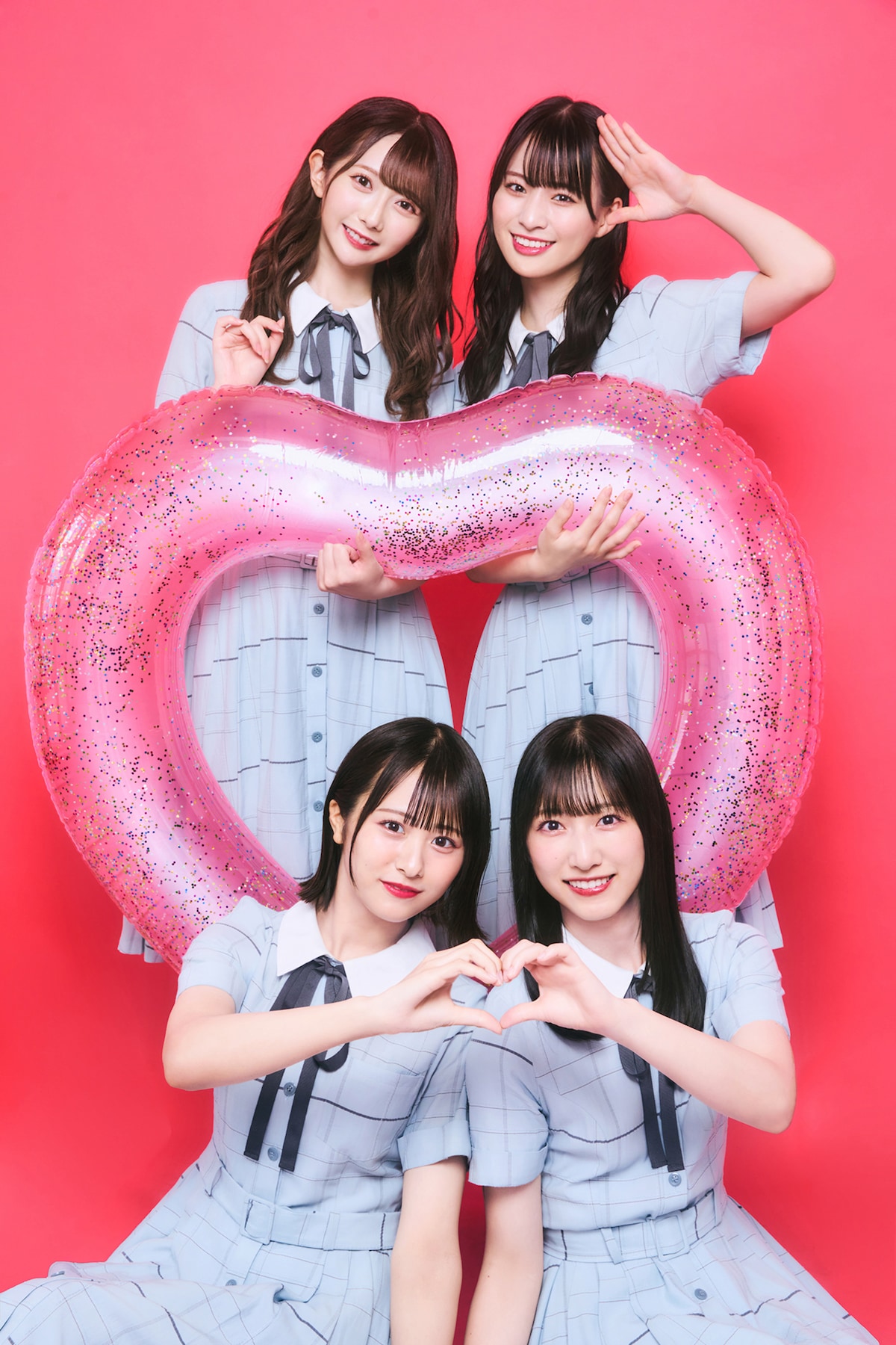 左上から時計回りに谷崎早耶、冨田菜々風、蟹沢萌子、尾木波菜。