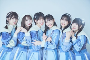 ≠ME「はにかみショート」特集 メンバー6人インタビュー+≒JOY手書きコメント|ショートヘアで届ける冬のときめき