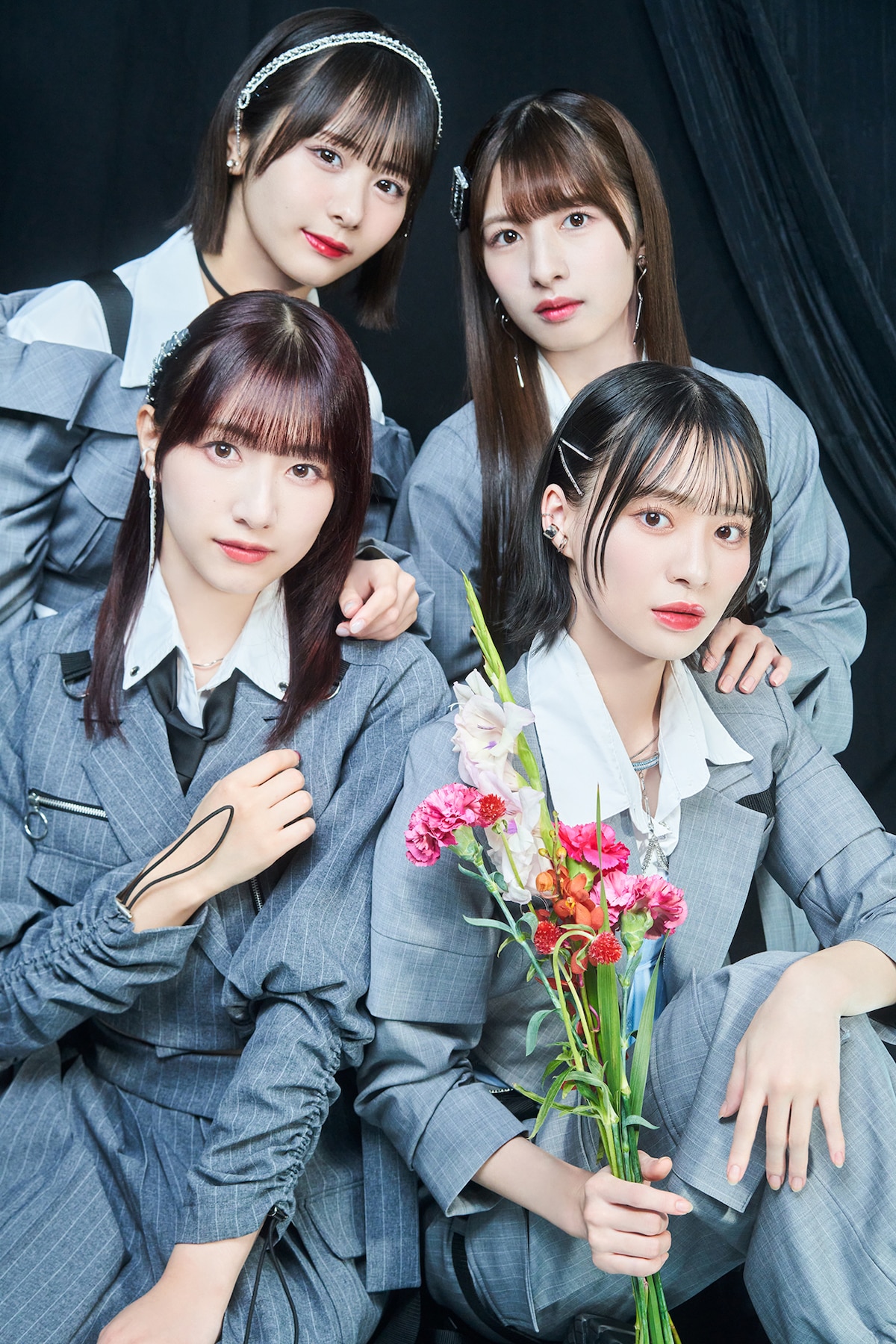 左上から時計回りに尾木波菜、河口夏音、冨田菜々風、蟹沢萌子。