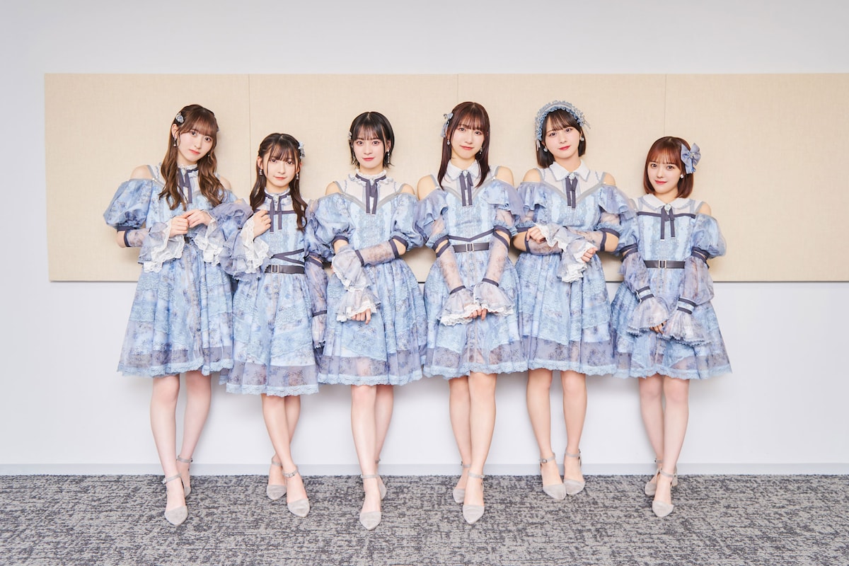 左から川中子奈月心、永田詩央里、冨田菜々風、蟹沢萌子、尾木波菜、落合希来里。