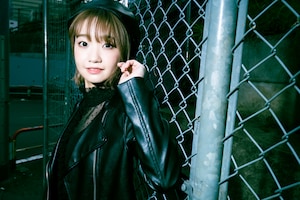 大橋彩香「Étoile」「Be My Friend!!!」インタビュー|アコースティックとメタル、対照的な2作品で見せる魅力