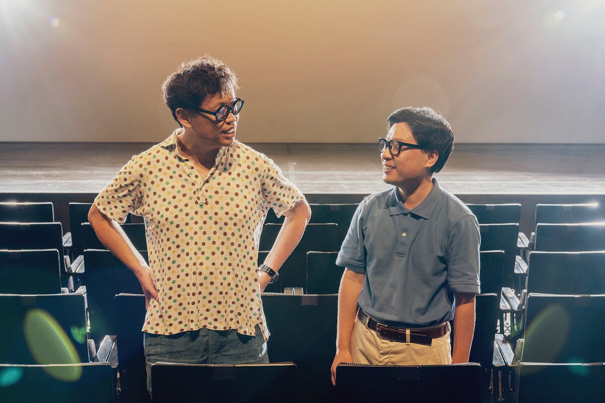 左から岡田利規、カゲヤマ気象台。