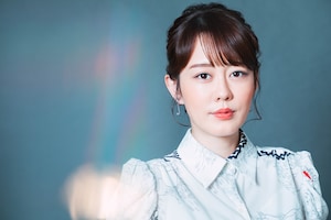 丘みどり「涙唄」インタビュー｜演歌の魅力を次世代に伝える稀代の演歌歌手、その方法論に迫る