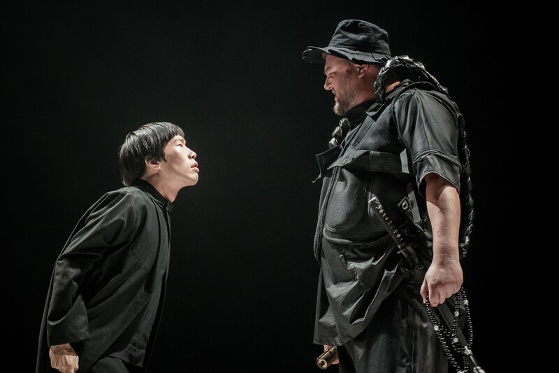 木ノ下歌舞伎「勧進帳」（2016年）より。（撮影：井上嘉和、提供：KYOTO EXPERIMENT事務局）