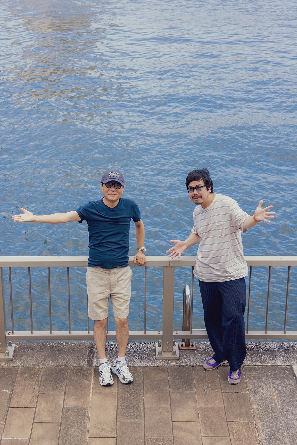 左からいとうせいこう、高橋一（思い出野郎Aチーム）。