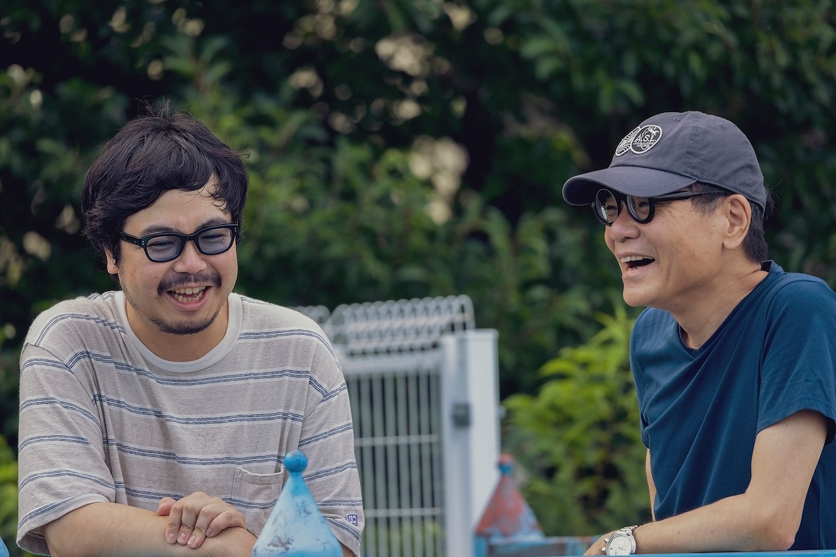 左から高橋一（思い出野郎Aチーム）、いとうせいこう。