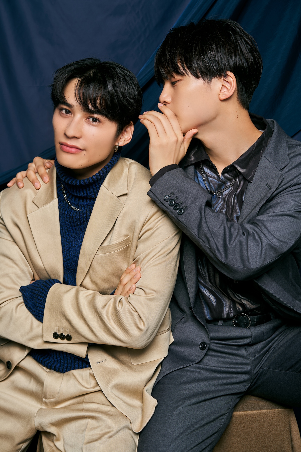 左からTETTA、REI。