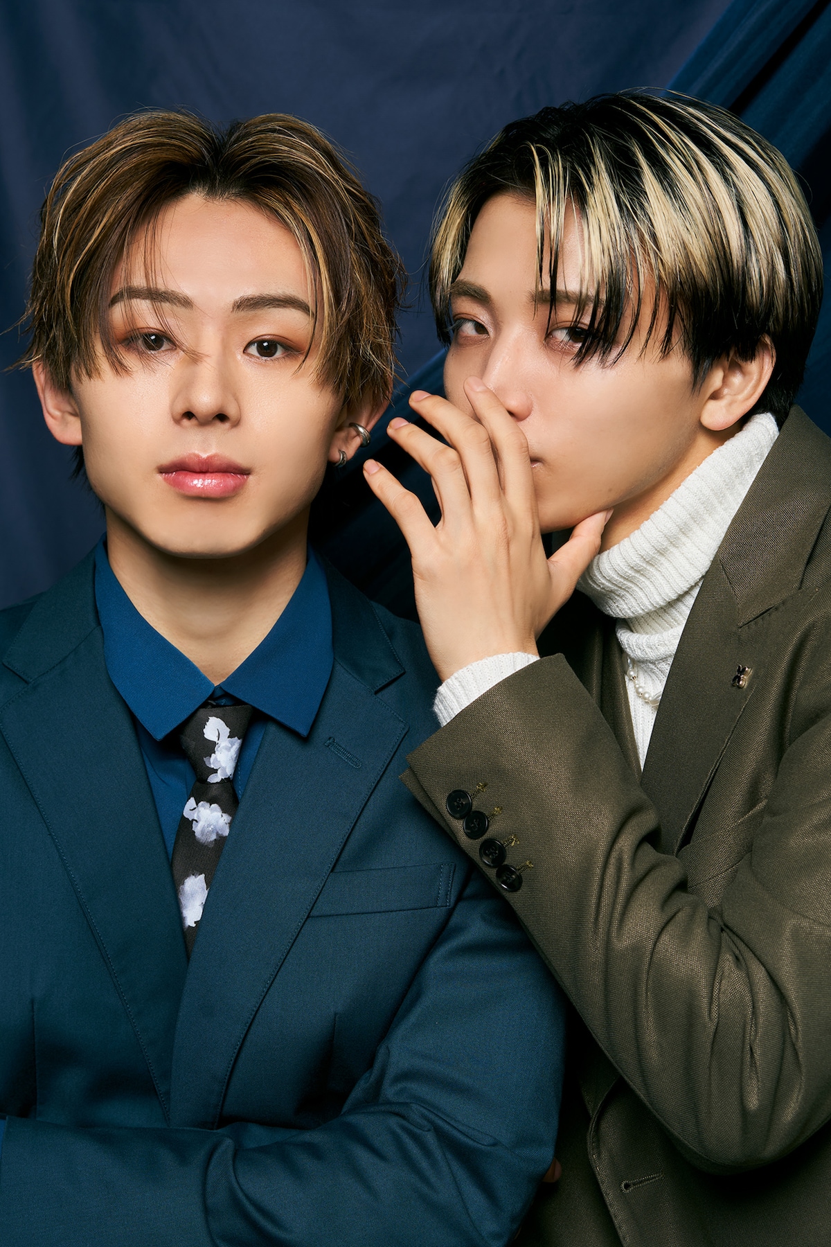 左からEIKU、HAYATO。