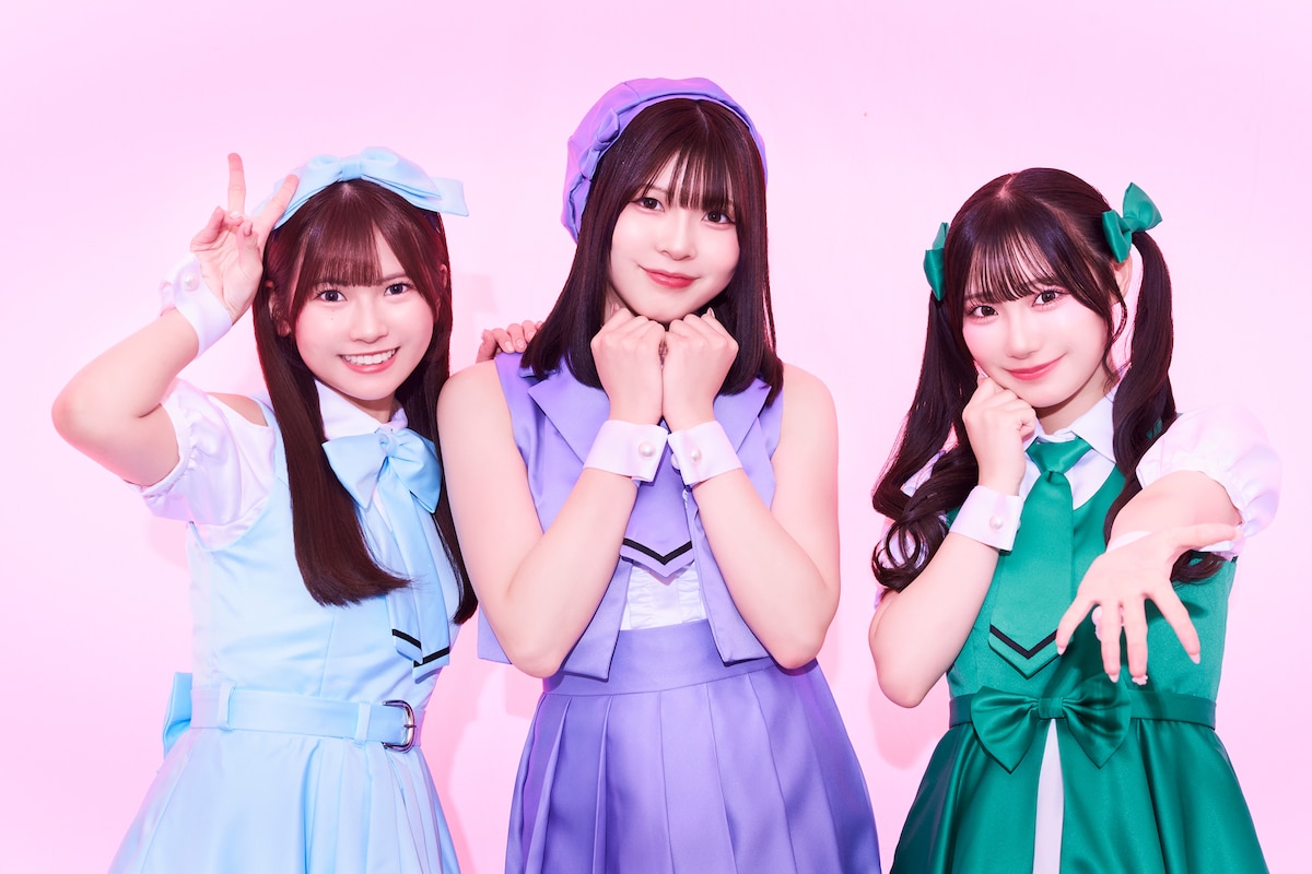 左から原優寧、鈴木愛菜、倉島杏実。
