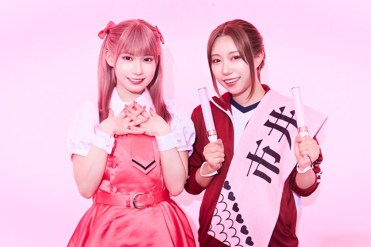 左から大村杏、小林愛香。