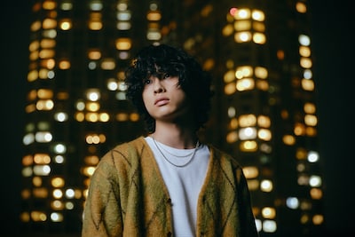 OSHIKIKEIGOが見つめて、見つめて、見つめた先にあるものは新曲 「インスタントナイト」