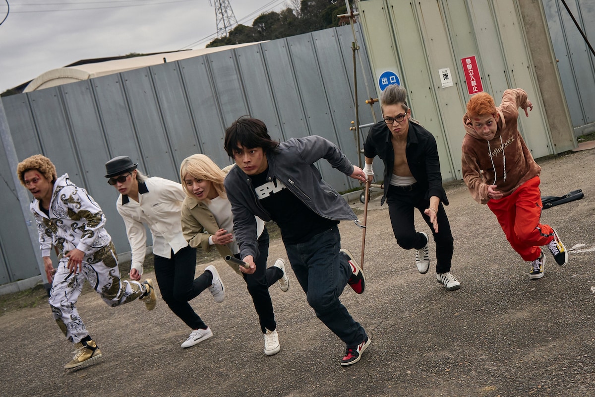 「OUT」場面写真