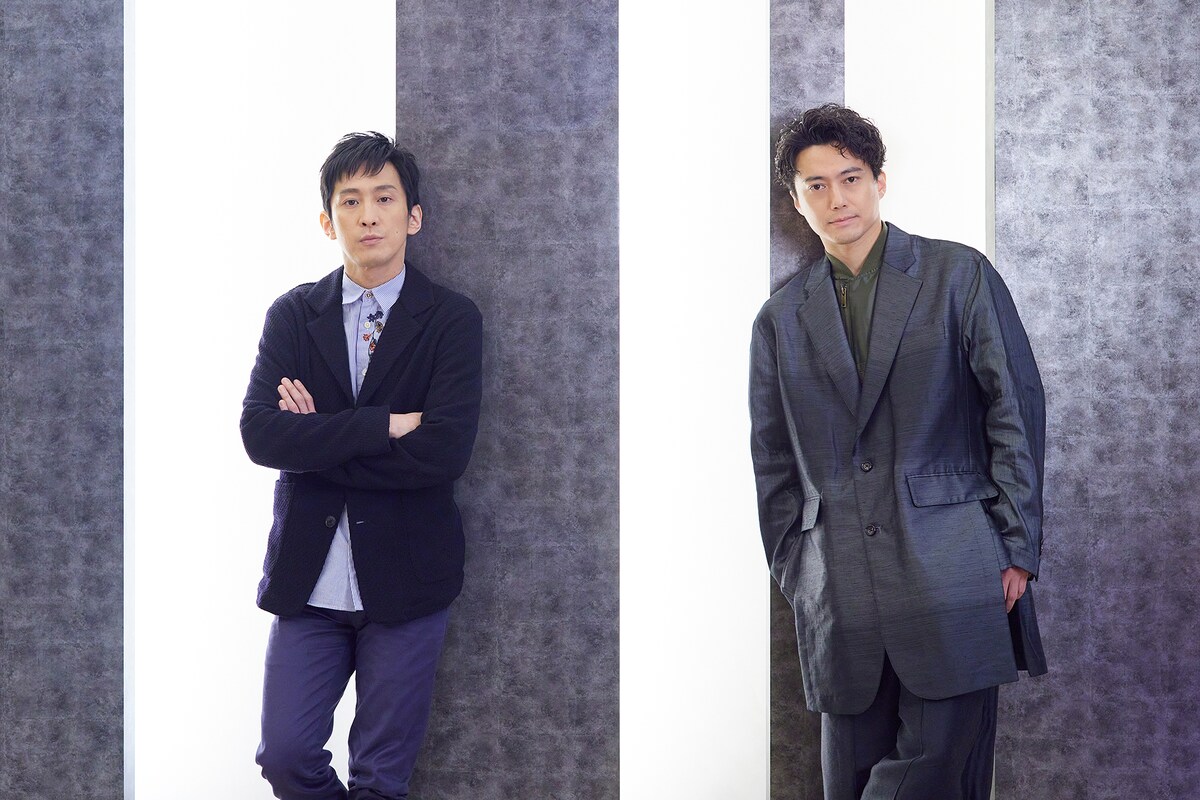 左から成河、藤田俊太郎。（撮影：石阪大輔）