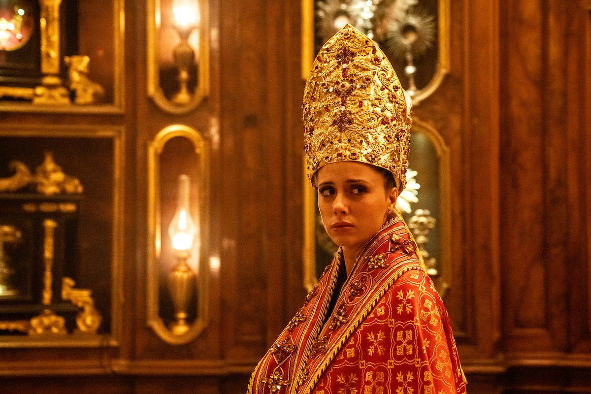 「パルテノペ ナポリの宝石」より、セレステ・ダッラ・ポルタ演じるパルテノペ