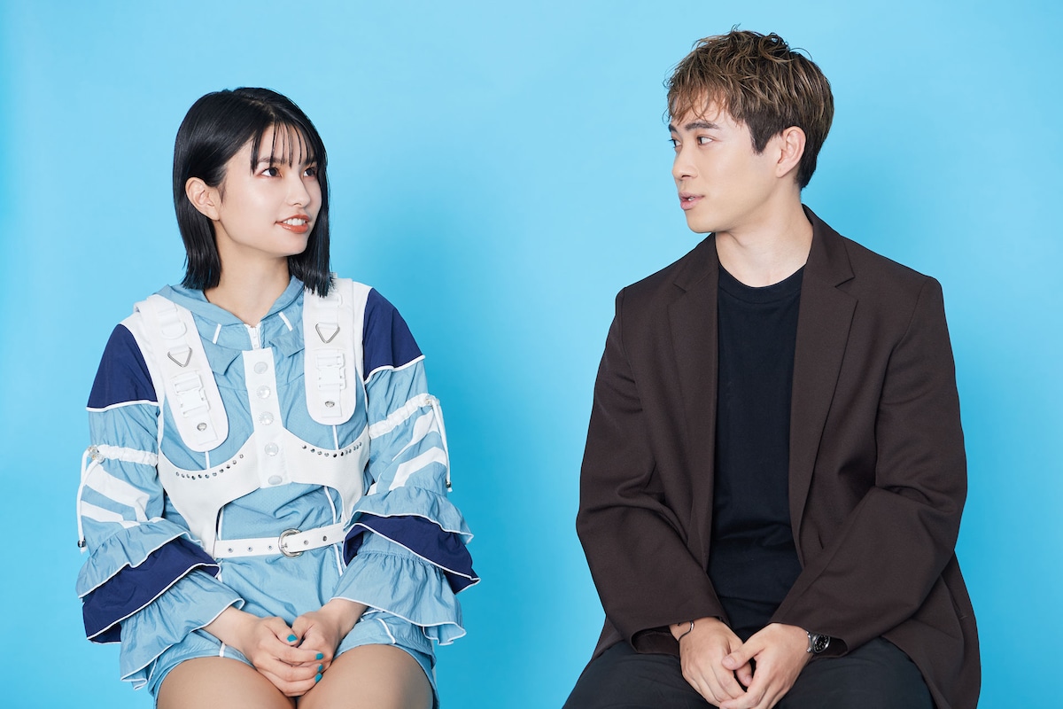 左からみあ、三原康司。