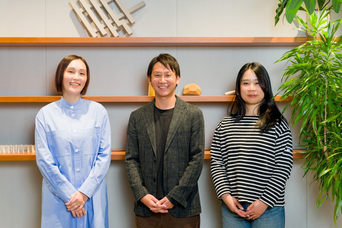 左から長谷川香織氏、青木伸吾氏、櫻井理沙氏。