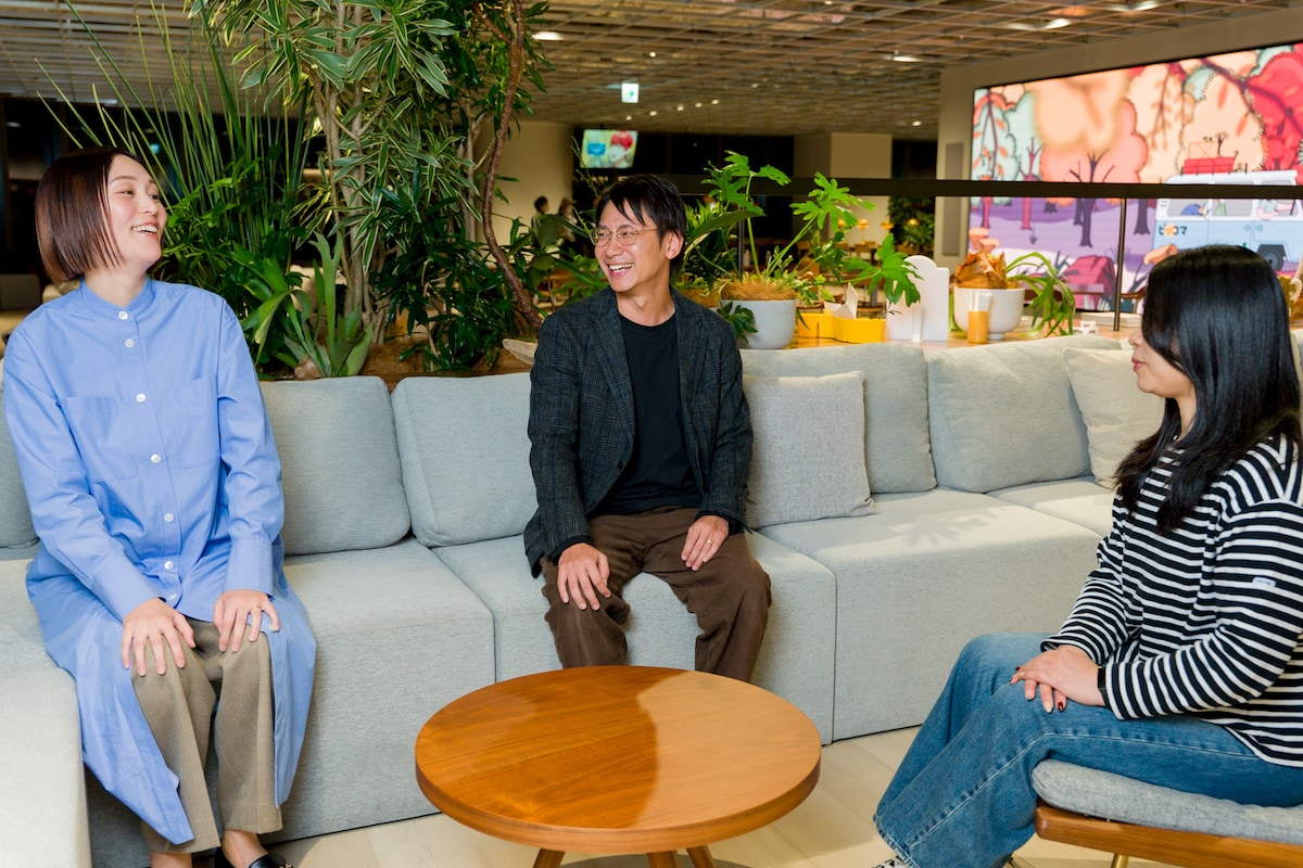 左から長谷川香織氏、青木伸吾氏、櫻井理沙氏。