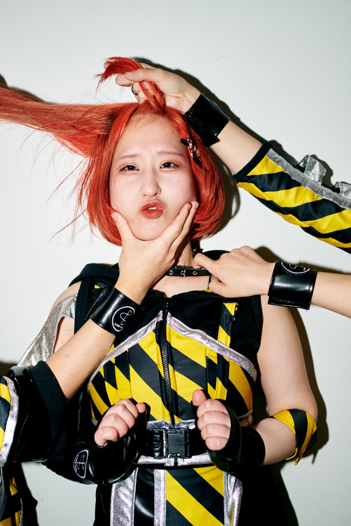 ももしきや古き軒端のしのぶにもなほあまりある昔なりけり