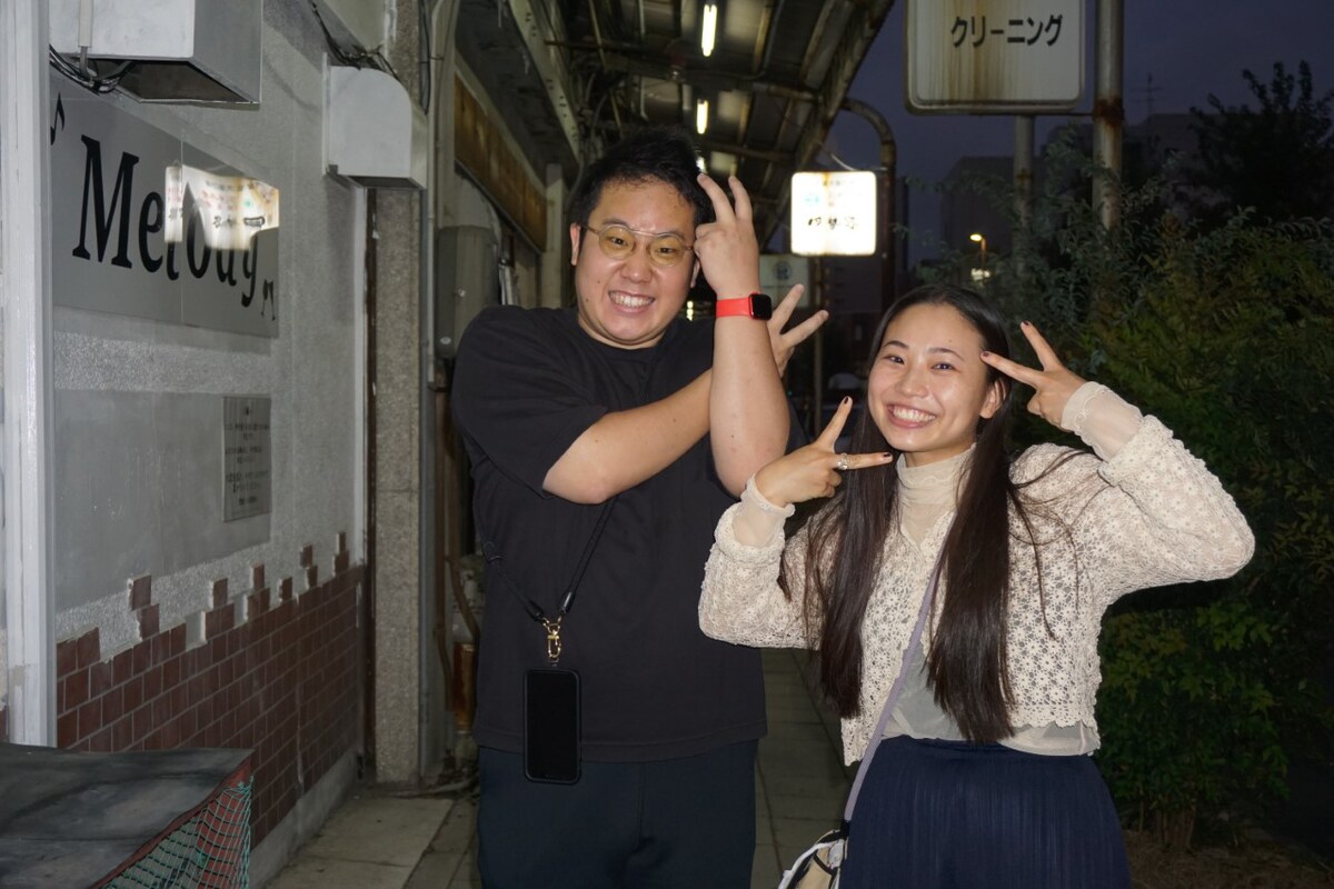 スペースノットブランクの中澤陽（左）と小野彩加。（撮影：遠藤伶佳）