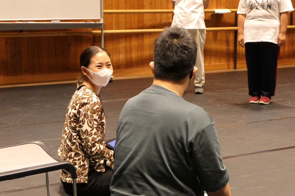 稽古の様子。©︎萩原ヤスオ