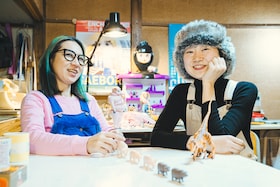 橋本ロマンスとサエボーグが生み出す、ダンスと着ぐるみによる新作パフォーマンス「パワーチキン」