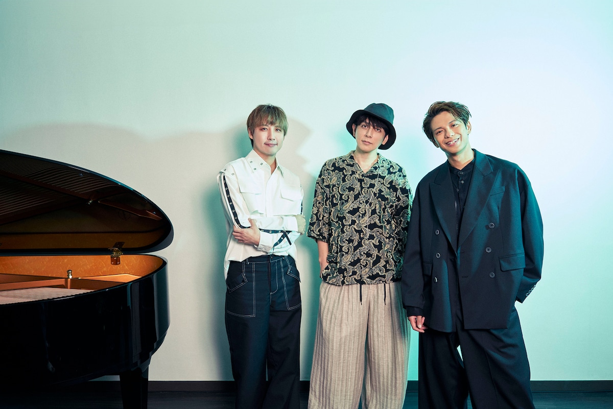 左からLEN、堂珍嘉邦、森崎ウィン。