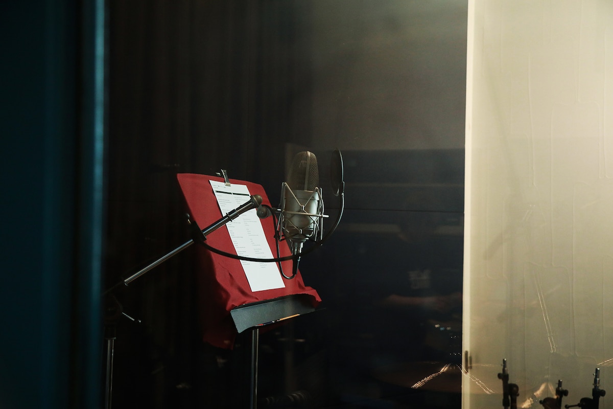 「THE PRIMALS - Beyond the Shadow」レコーディング現場の様子。