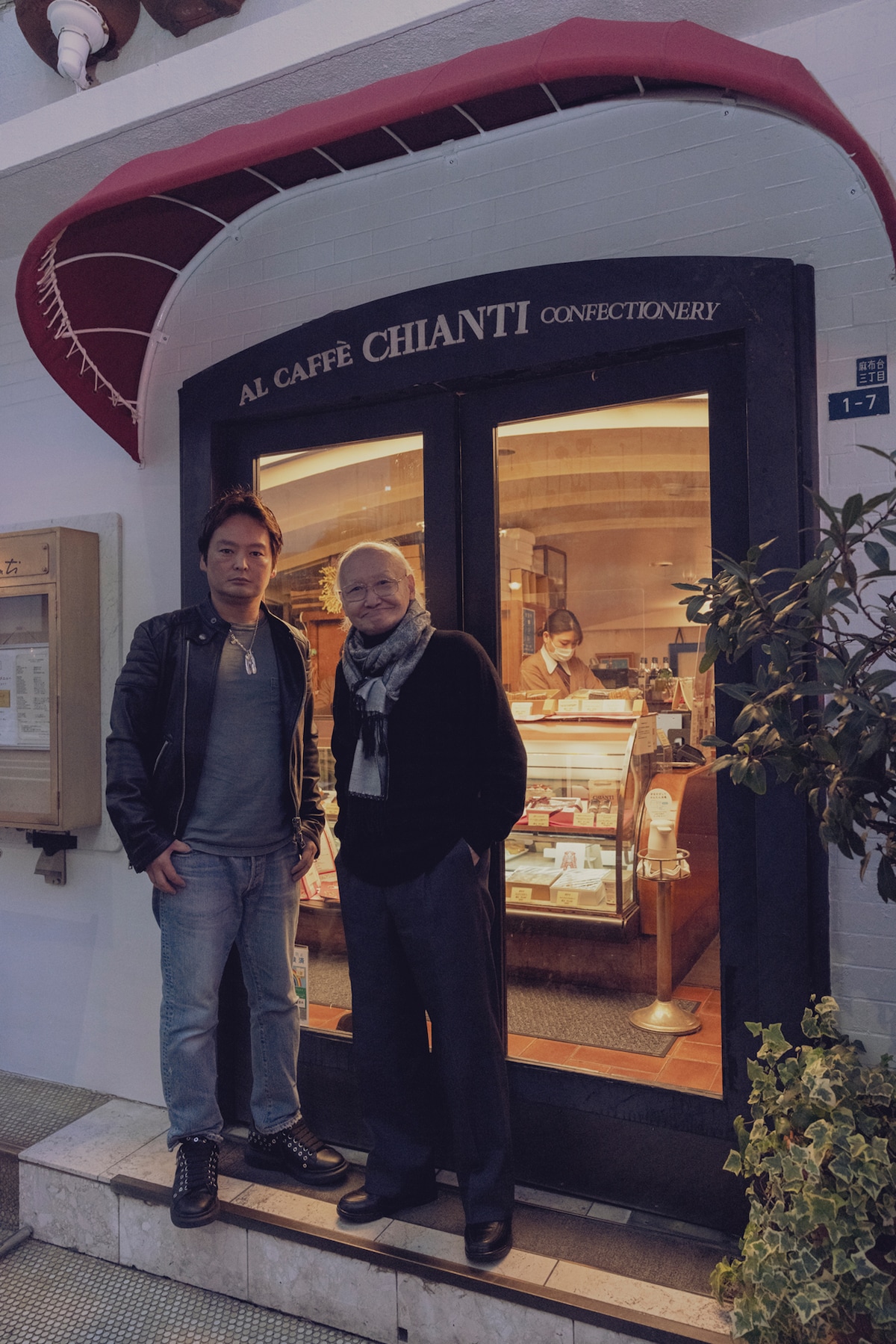 左から大郷剛、川添象郎。