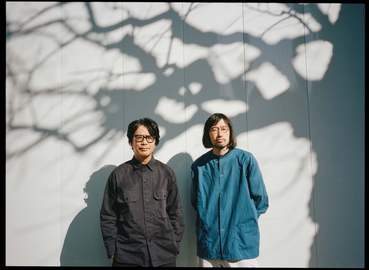 左から岸田繁、今泉力哉。