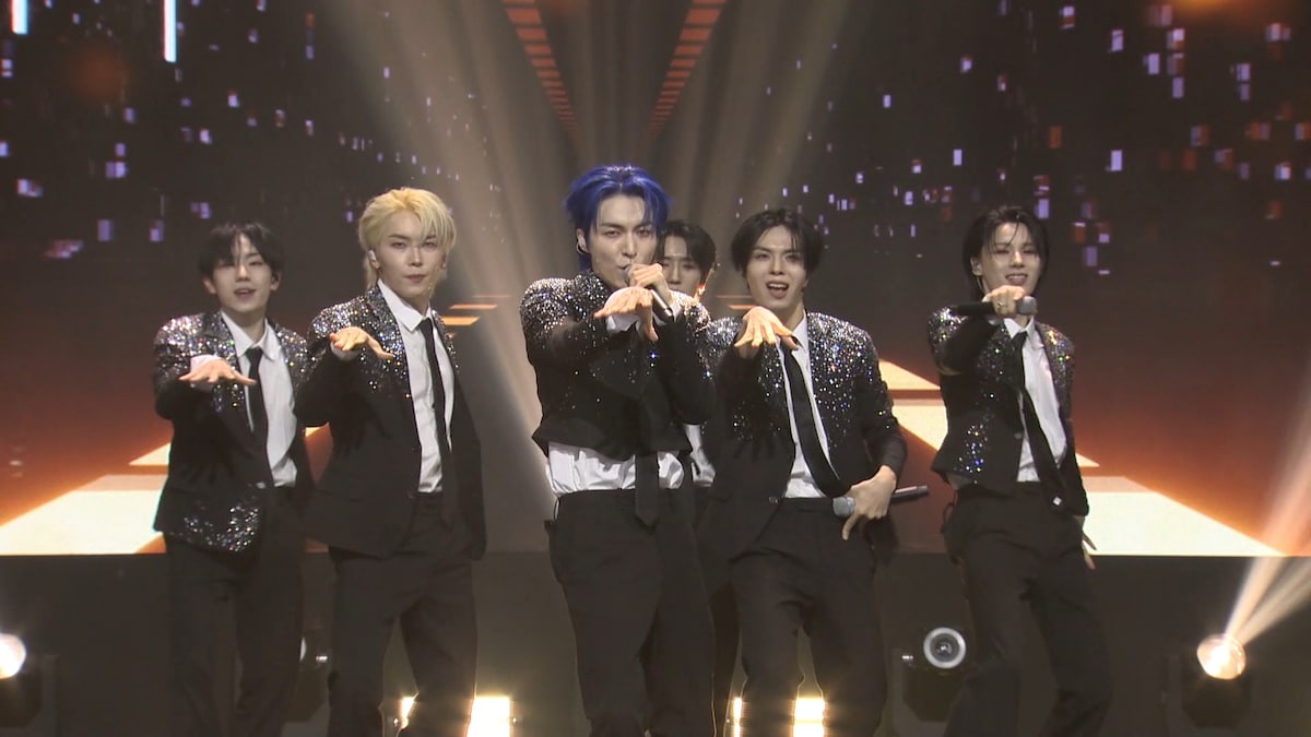 E'LAST。「Re:Born」#6より。