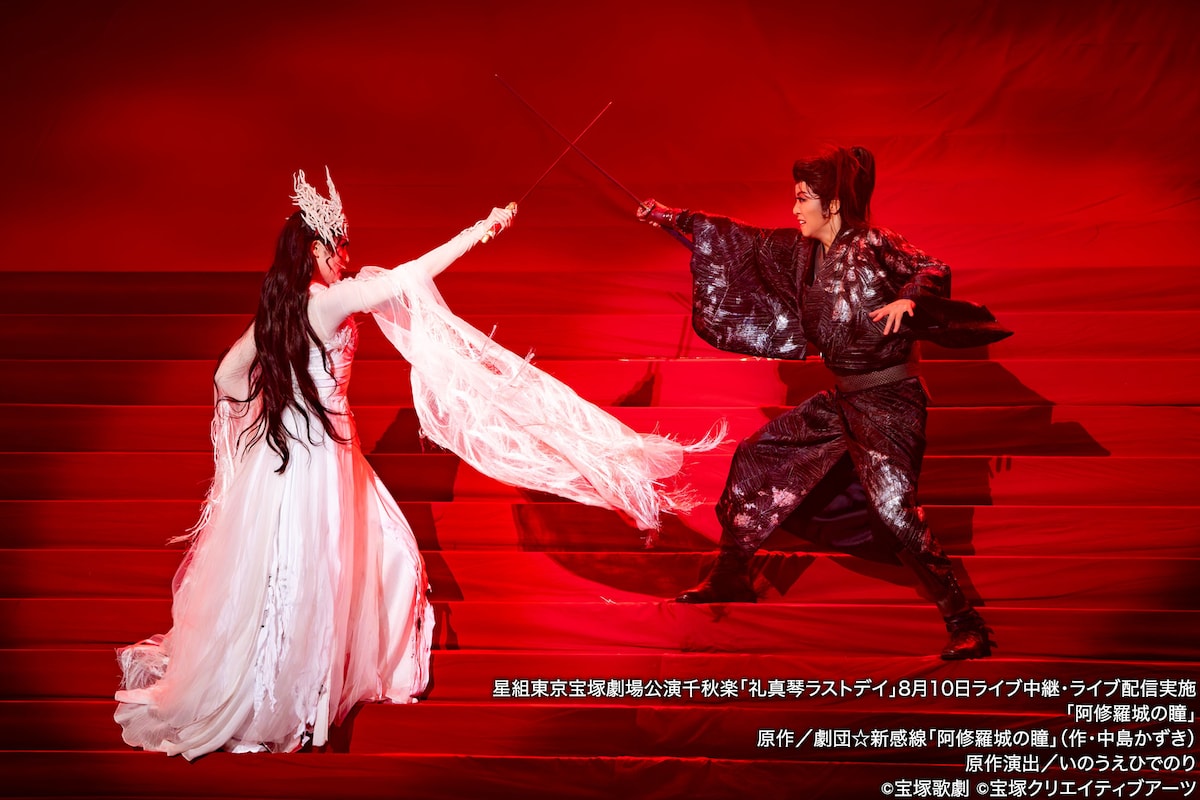 宝塚歌劇星組「ミュージカル『阿修羅城の瞳』」より。