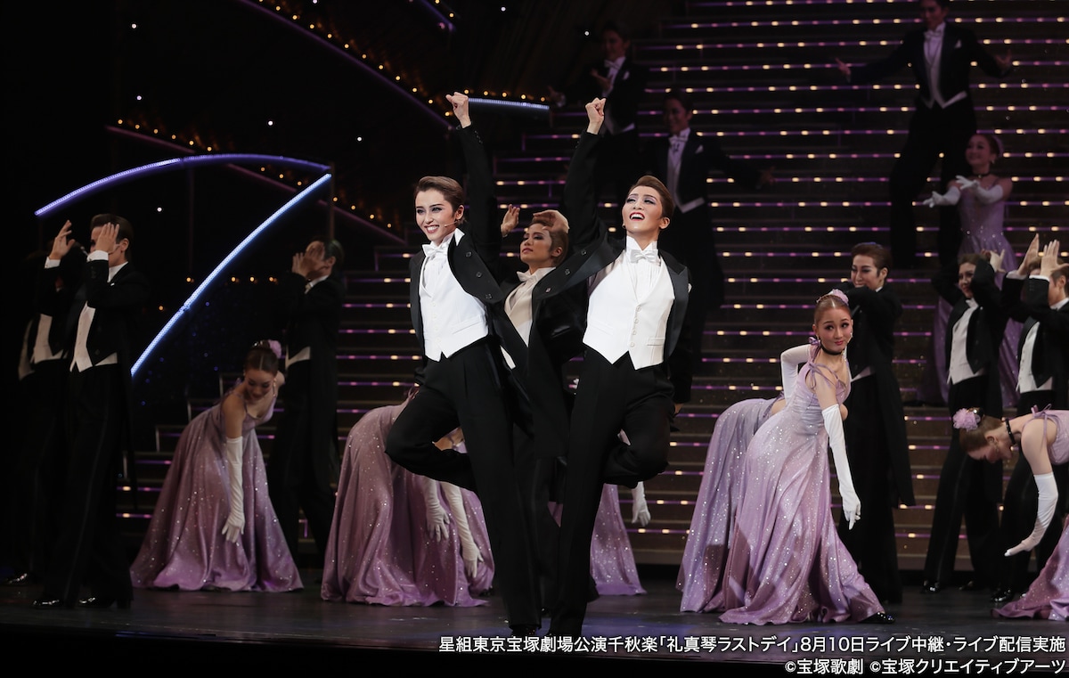 宝塚歌劇星組「ファンタジック・タペストリー『エスペラント！』」より。