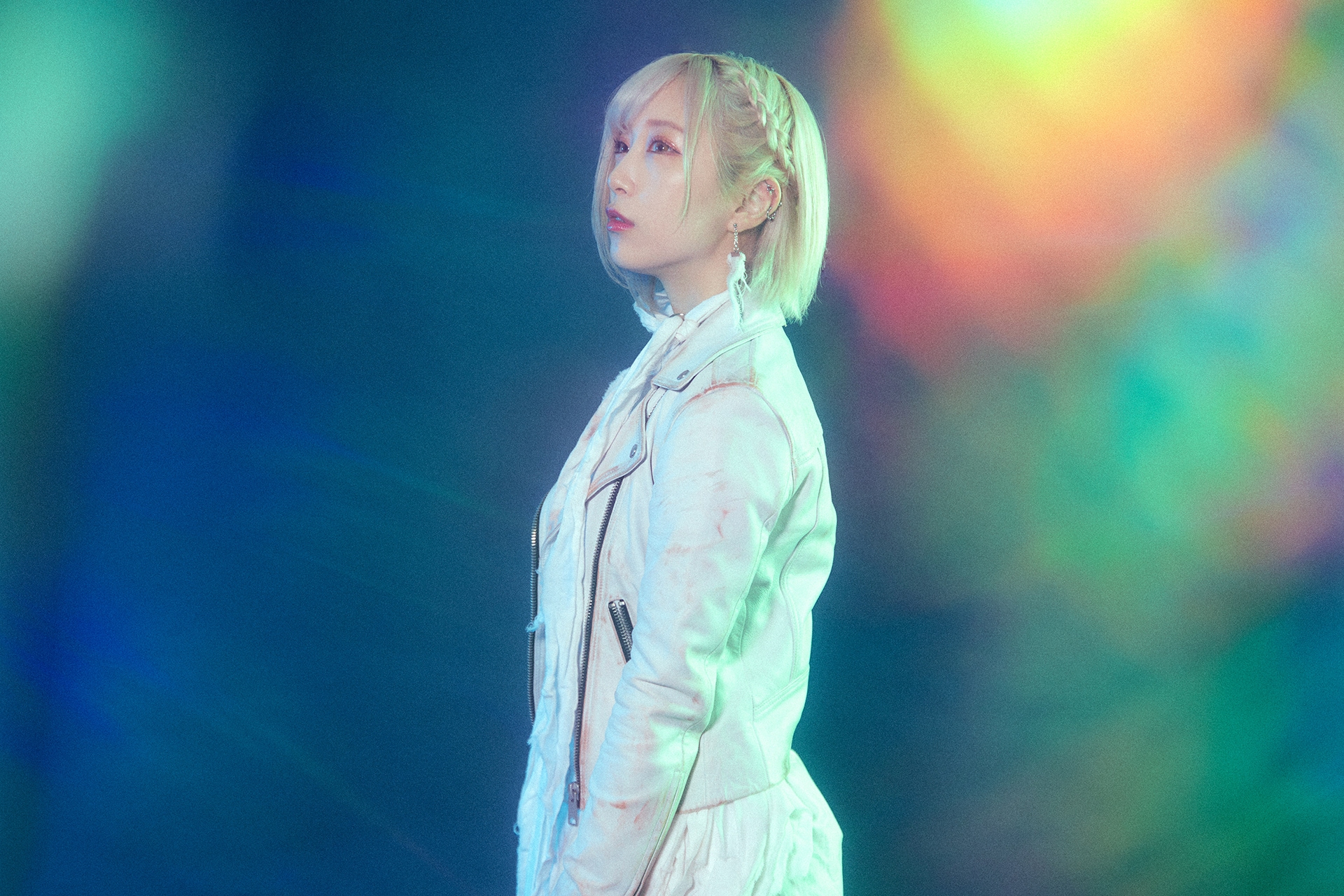 ReoNa「Alive」インタビュー｜痛みを抱き締め、絶望の中で“生きる”意思