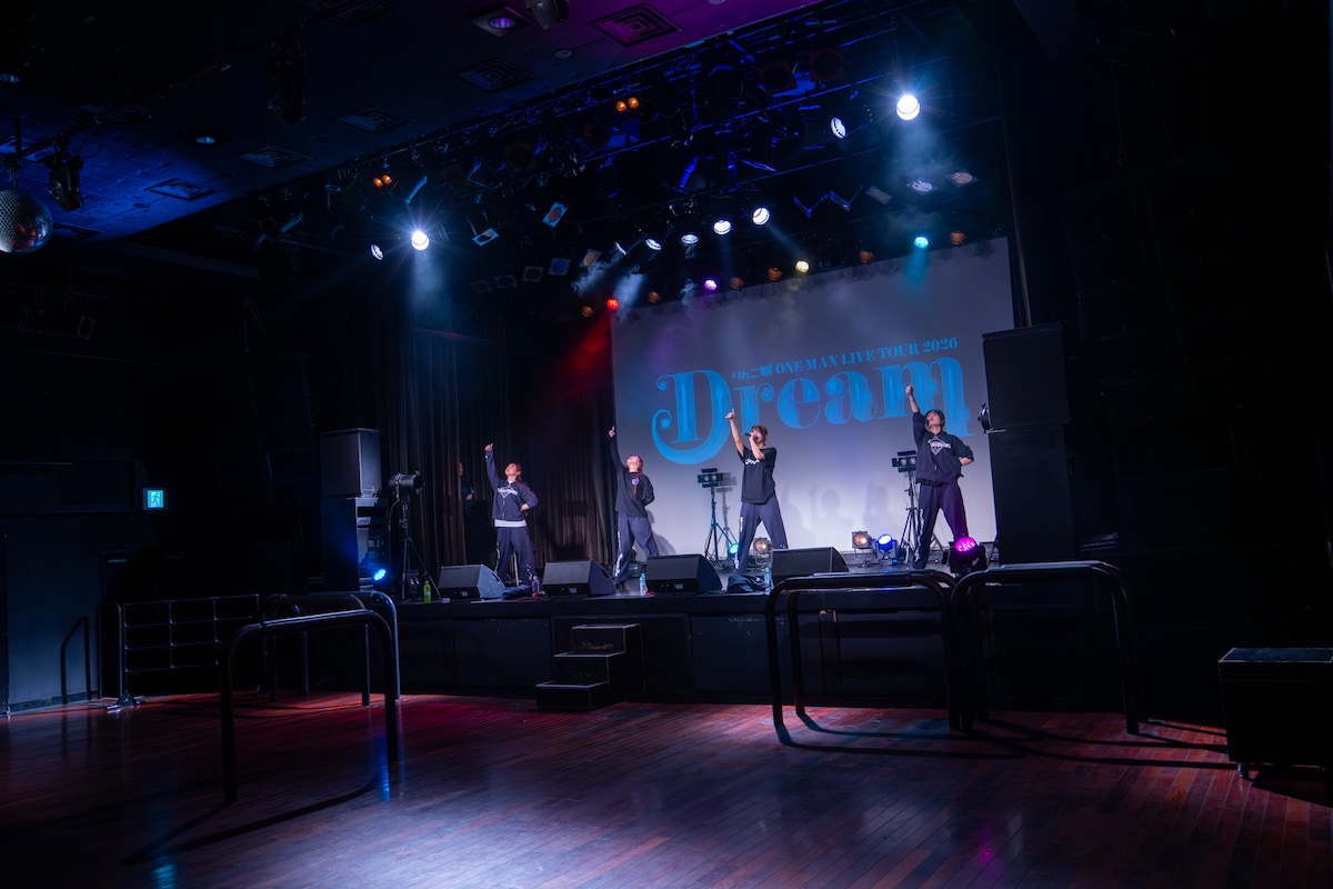 入念にリハーサルを行うりんご娘。