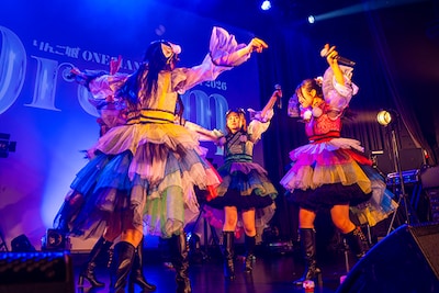「りんご娘 ONE-MAN LIVE TOUR 2026 "Dream"」初日公演の様子。