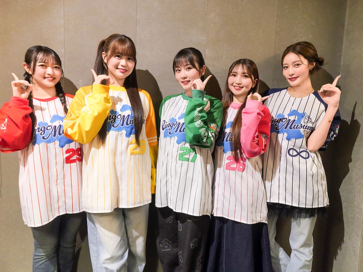 りんご娘と王林。