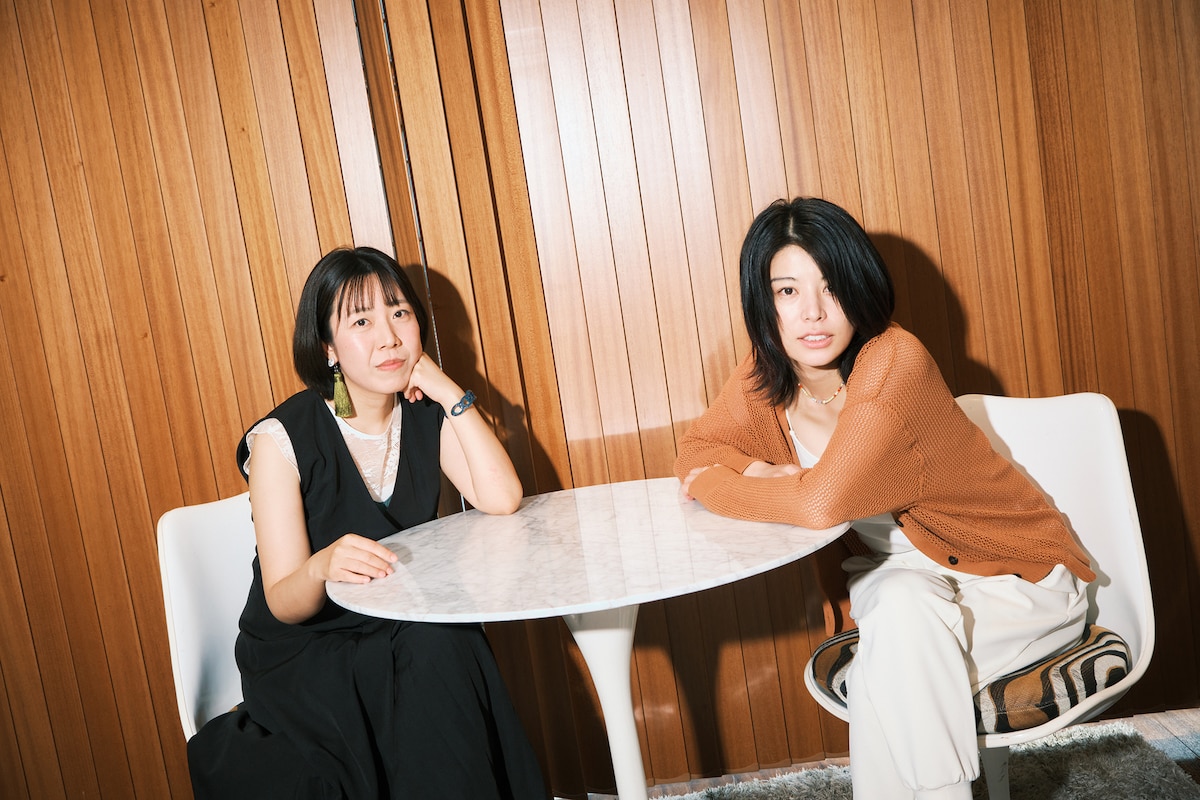 左から山田佳奈、さとうほなみ。