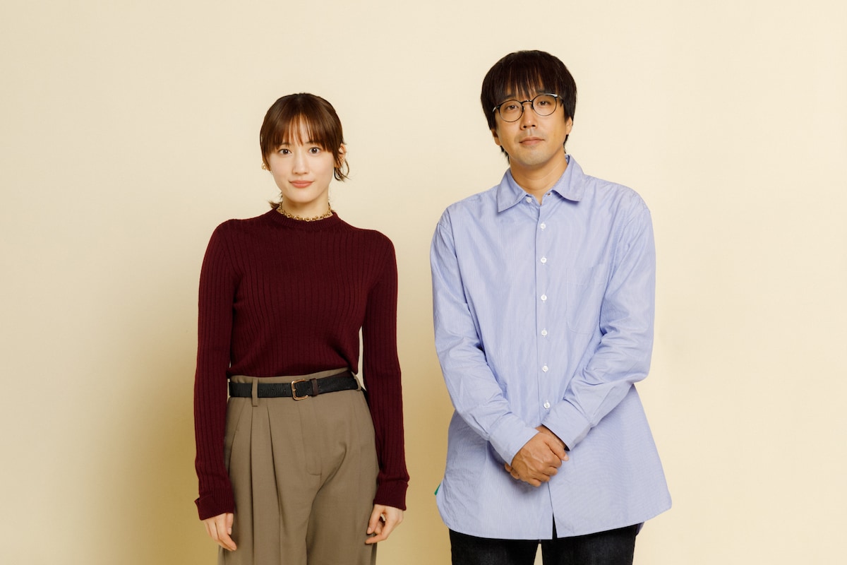 左から綾瀬はるか、森井勇佑